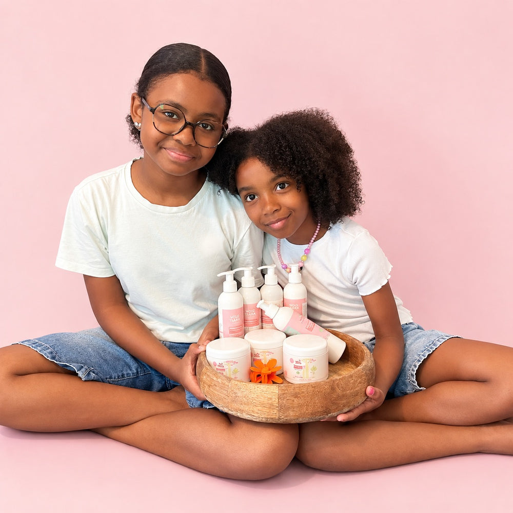 Enfants avec les produits Volo Tsara